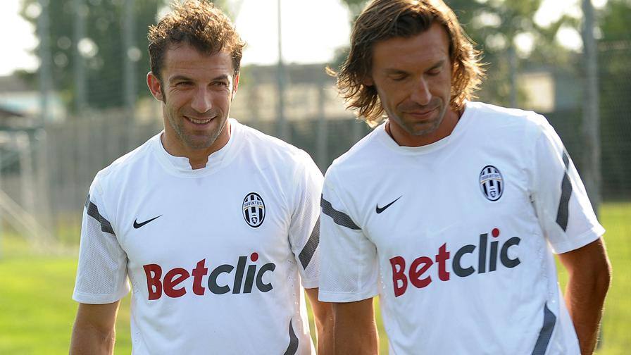 Alessandro Del Piero dan Andrea Pirlo saat masih bersama sebagai pemain Juventus